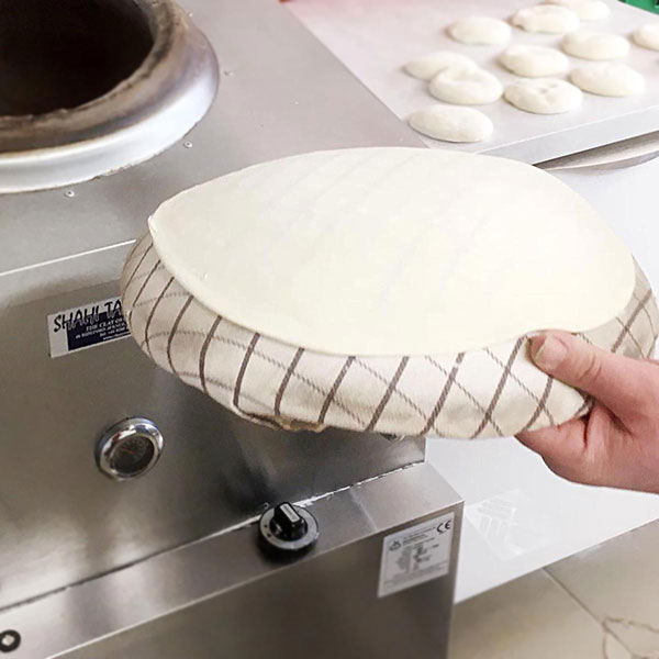Fladenbrot vor dem Backen